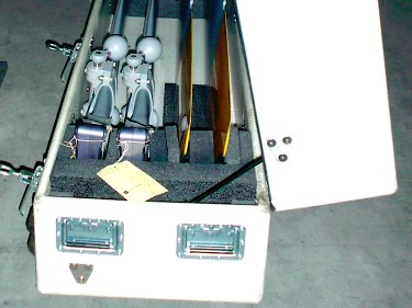 Deckel mit Scharnieren und Dmpfungssystem 2 (Image)